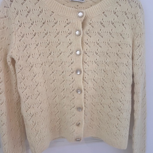 Fashion Nova Lemon Yellow  knit Cardigan - Picture 5 of 9